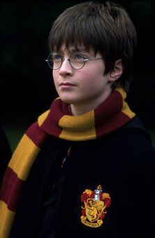 <Harry Potter and the Sorcerer's Stone> 哈利波特：神秘的魔法石_劇照2